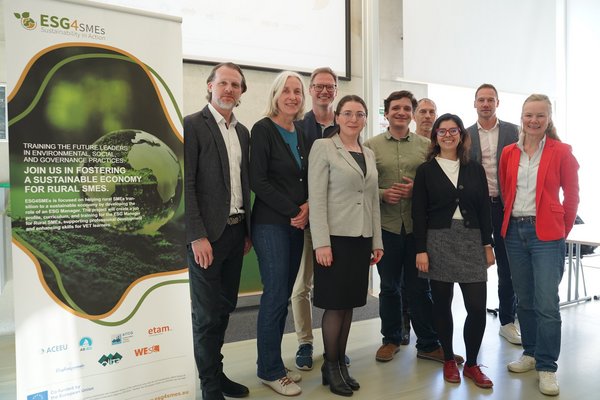 Gruppenbild mit Organisatoren und Referenten der Veranstaltung