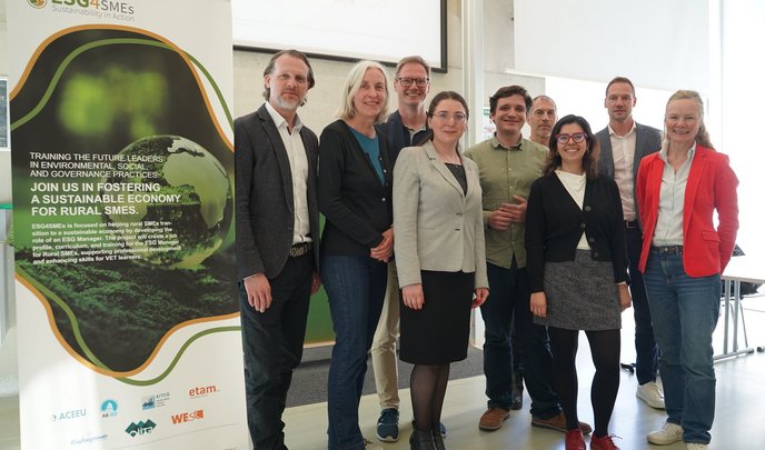 Gruppenbild mit Organisatoren und Referenten der Veranstaltung